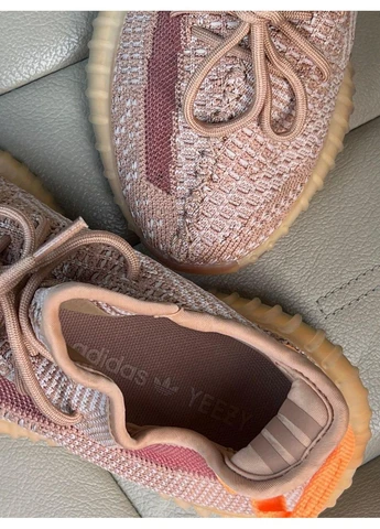 Цветные демисезонные кроссовки мужские adidas yeezy boost 350 v3 clay адидас изи буст No Brand