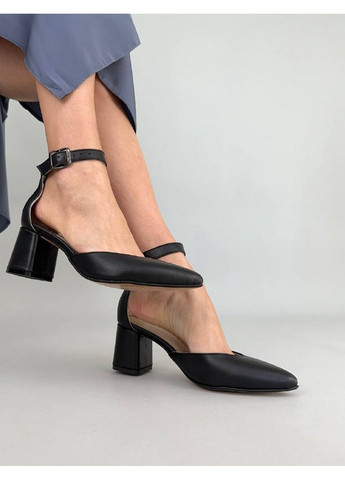 Жіночі шкіряні босоніжки (8914-10) VZUTIK (296260984)