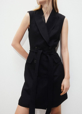 Черное деловое платье H&M в полоску
