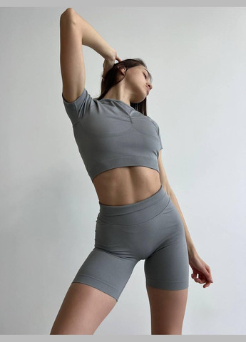 Костюм «новый» 2 в 1 (топ и шорты) с пуш-ап эффектом светло-серого цвета, размер S Trends (330757021)