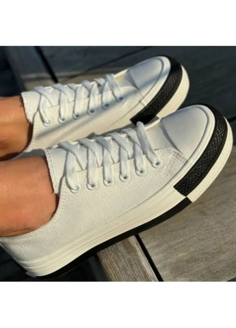 Белые белые кеды унисекс с черной подошвой – стильный контраст No Brand