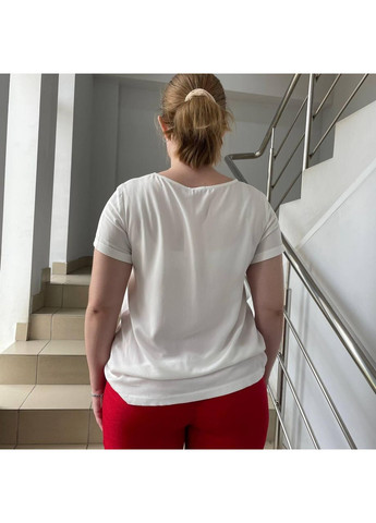 Белая женская футболка штапель 44 белая Nita