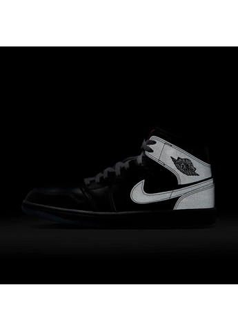 Чорні кросівки чоловічі 1 mid se black Air Jordan