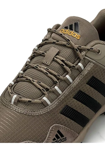 Коричневі Осінні кросівки чоловічі adidas Climaproof Brown Beige