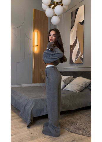 Женский костюм с кроп-свитшотом и прямыми брюками. Україна (361071268)