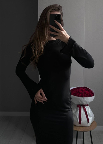 Чорна вечірня вишукана приталена вечірня міді сукня з довгими розкльошеними рукавами та відкритою спинкою з відкритою спиною Tik-Tak однотонна