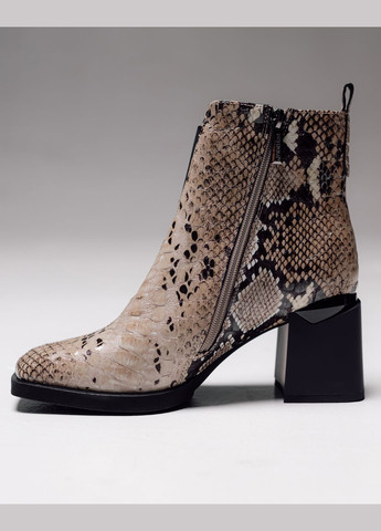 Осенние ботинки на каблуке рептилия кожа лак текстиль Sufinna
