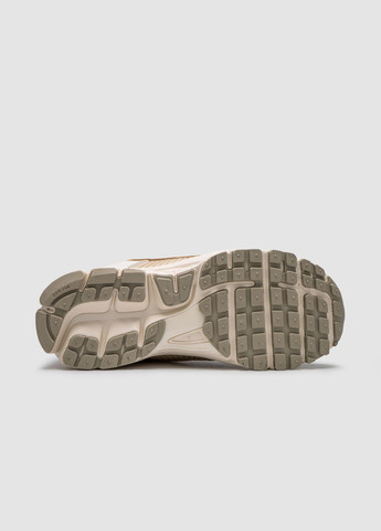 Кросівки жіночі Nike Light Orewood Brown No Brand Air Zoom Vomero 5 Sail бежеві демісезони (336377345)