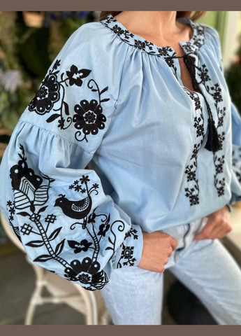 Блакитна жіноча вишиванка з птахами бавовняна, рукав ліхтарик пташечки блакитна, розміри s-5xl (42-58) Po Fanu візерунок квітковий (330777553)