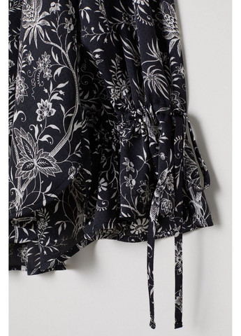 Чорно-біла блуза H&M