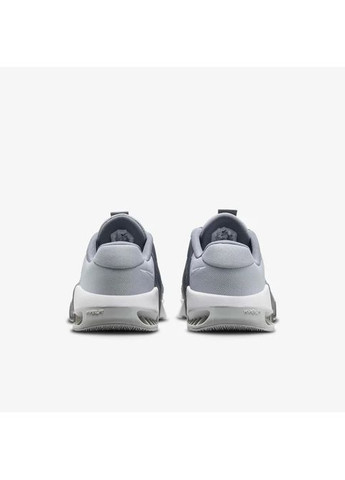 Світло-сірі всесезон кросівки metcon 9 dz2617-002 Nike