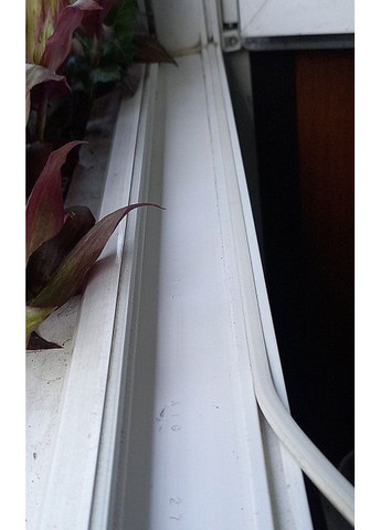 Заглушка паза штапика 4 мм біла 1 мп резина Poli (362160820)