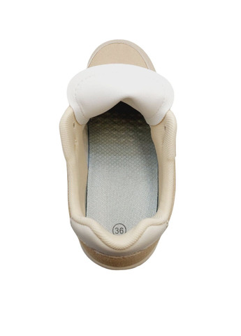 Бежевые всесезонные кроссовки Stilli