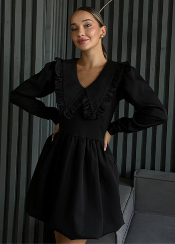Чорна кежуал приталена міні сукня балон з довгими рукавами та відкладним коміром прикрашений рюшами балон Україна однотонна