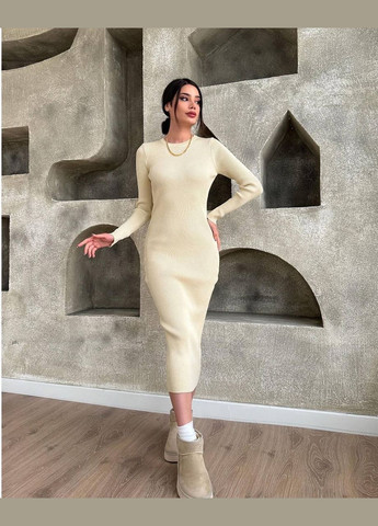 Бежева довга бежева сукня з рубчика з начесом, без пояса, тепла і затишна, з довгим рукавом - стиль і комфорт в холодну пору No Brand однотонна