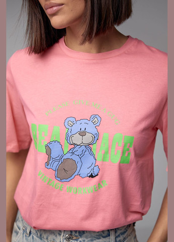 Розовая летняя хлопковая футболка с ярким принтом медведя - розовый Lurex