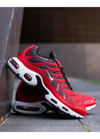 Черные демисезонные кроссовки мужские nike air max plus tn red white black найк аир макс тн плюс No Brand