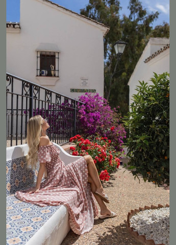 Пудровое повседневный, вечернее, кэжуал женское платье FINO Mode в горошек