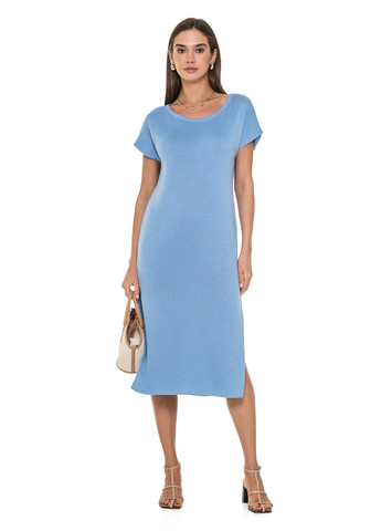 Блакитна вільна трикотажна сукня з коміром «човен» SVTR