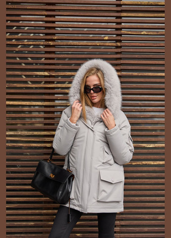 Сіра зимня куртка MN