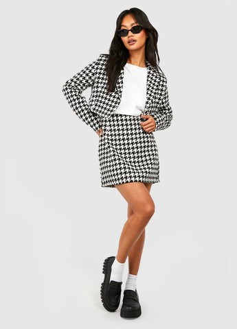 Черная ююка Boohoo