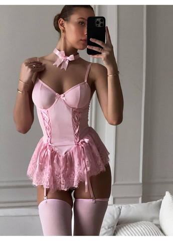 Розовый демисезонный игривый и нежный комплект с чулками и трусиками. Vakko