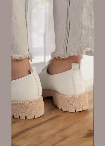 Loretta Туфли женские белые на шнуровке оксфорды белый з искусственная кожа, китай — демисезон (317777172)