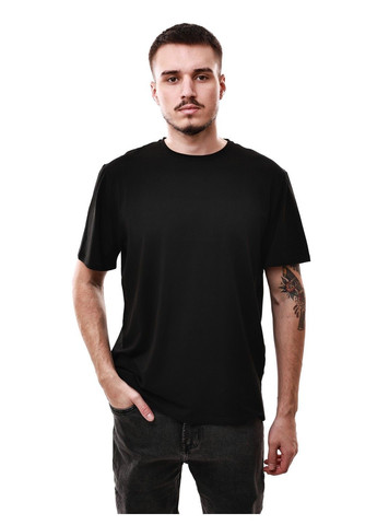 Чорна футболка чоловіча BEKI