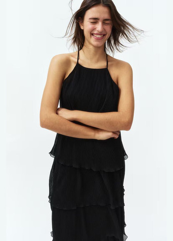 Черное платье H&M однотонное