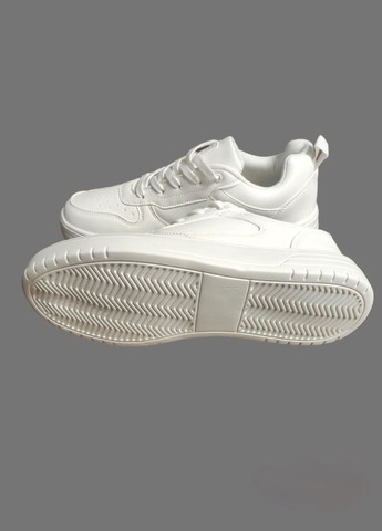 Белые кроссовки No Brand