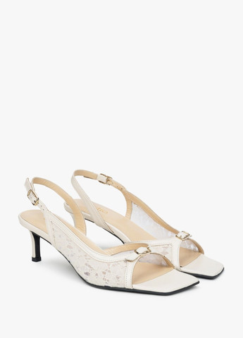 Босоніжки, колір молочний Estro (337470231)