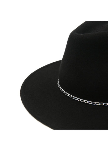 Шляпа федора женская с серебряной цепочкой фетр черная LuckyLOOK 653-369 (289478294)