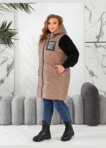 Жіноча подовжена жилетка батал мокко на блискавці з капюшоном і кишенями Viki Жилет (316111601)