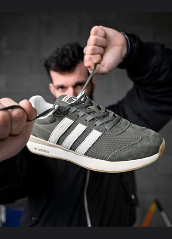 Хакі Осінні стильні чоловічі кросівки adidas хакі No Brand