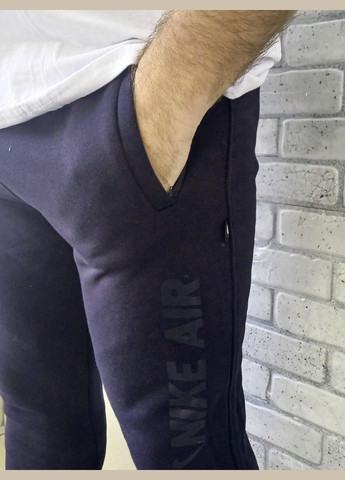 Спортивні чоловічі темно сині теплі штани з начісом зимові Турецька тринитка на флісі, з кишенями накат No Brand (316658259)