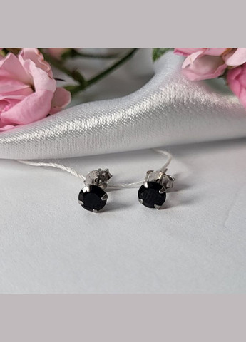 Серебряные гвоздики пусеты на фиксаторах с Черным камнем 5 мм серебро 925 пробы Родированное с2фо/606 0.60г No Brand (306741810)