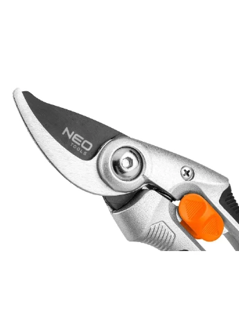 Секатор плоскостной, диаметр реза 20 мм, длина 210 мм, вес 228 г. Neo Tools (393818645)