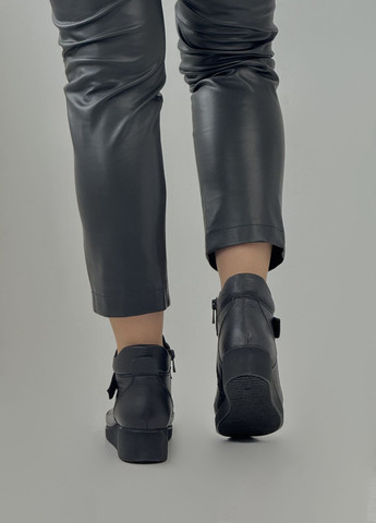 Черные демисезонная ботинки женские кожаные RIPKA