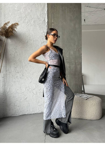 Белое кэжуал женское кружевное платье на бретелях Україна с цветочным принтом