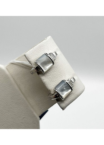 Серьги-пусеты серебряные с перламутром и кубическим цирконием 3,26 г No Brand (369737159)