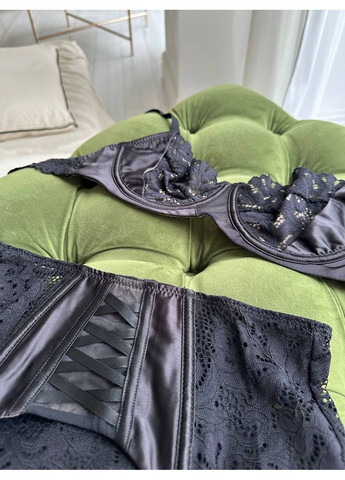 Черный демисезонный утонченный комплект белья из мягкого кружева Vakko