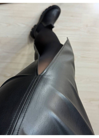 Спідниця жіноча 125 з екошкіри з розрізом міді пряма чорна GRITANA (366545008)