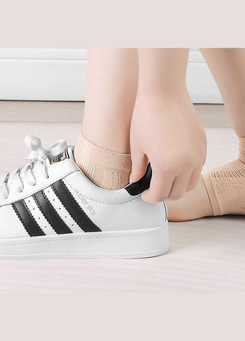 Напівноски з силіконовими п'ятами з зволожуючим ефектом розмір універсальний бежевий No Brand (324834207)