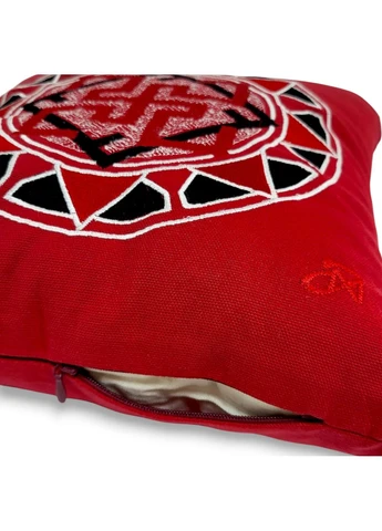 Подушка оберег Валькирия 30x30 см красный коттон (NF0351) Tiferet-NF (395659408)