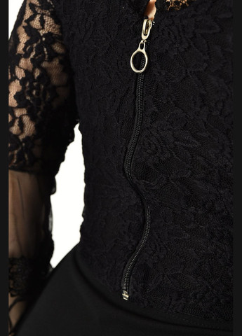 Чорна демісезонна блуза жіноча гіпюрова однотонна чорного кольору з баскою Let's Shop
