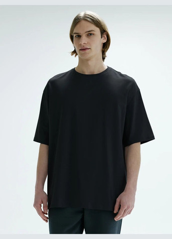 Чорна футболка-оверсайз чоловіча з коротким рукавом Роза