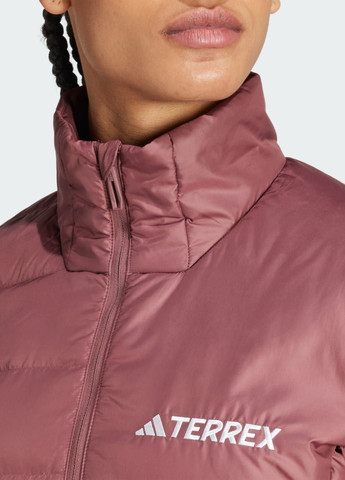 Бордовая демисезонная пуховик terrex multi light down adidas