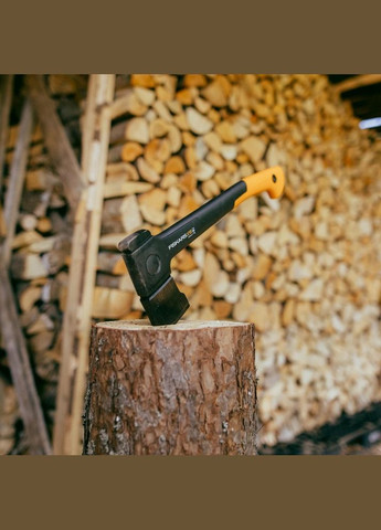 Универсальный топор X-series X18 Universal S 1069103 Fiskars (317303623)