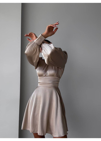 Бежева жіноча ошатна шовкова сукня Nositi