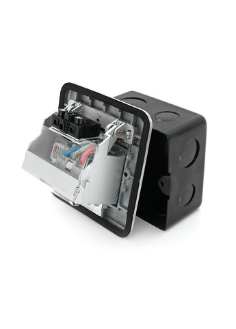 Розетка універсальна + 1 Shuko + 1RJ-45 висувна із заземленням J02L, Input: AC 100-250V 13A, White Voltronic (370617034)